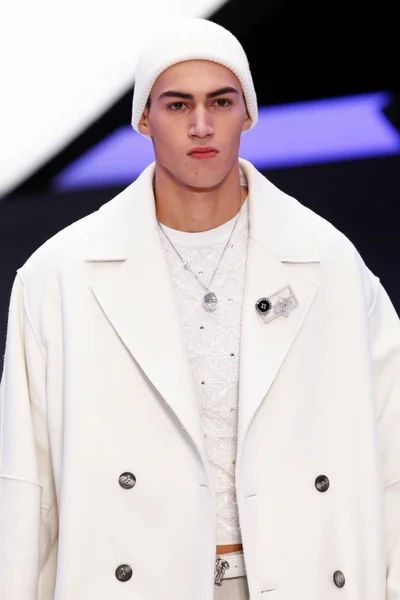 Look 35